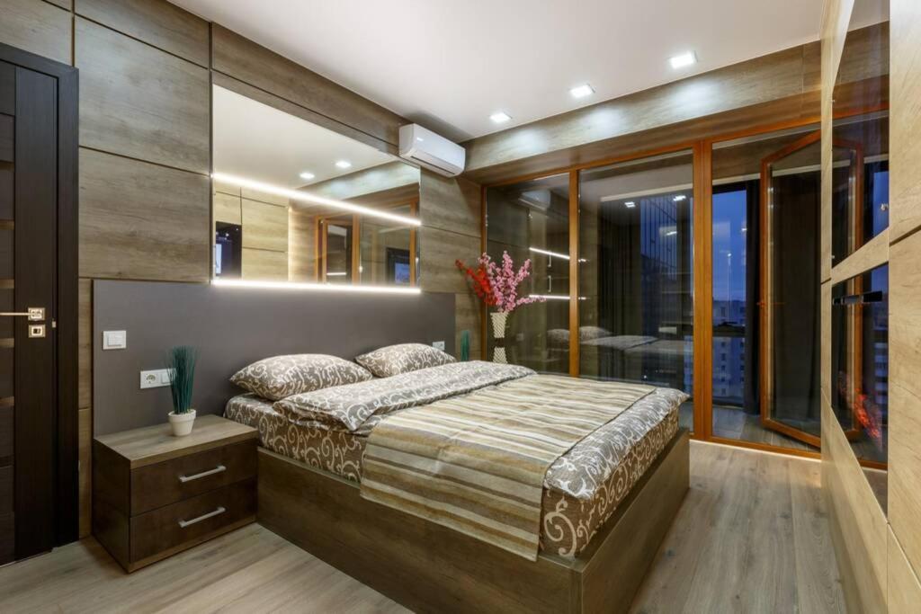 City Center. Panoramic Windows. Fireplace. Chisinau Bagian luar foto