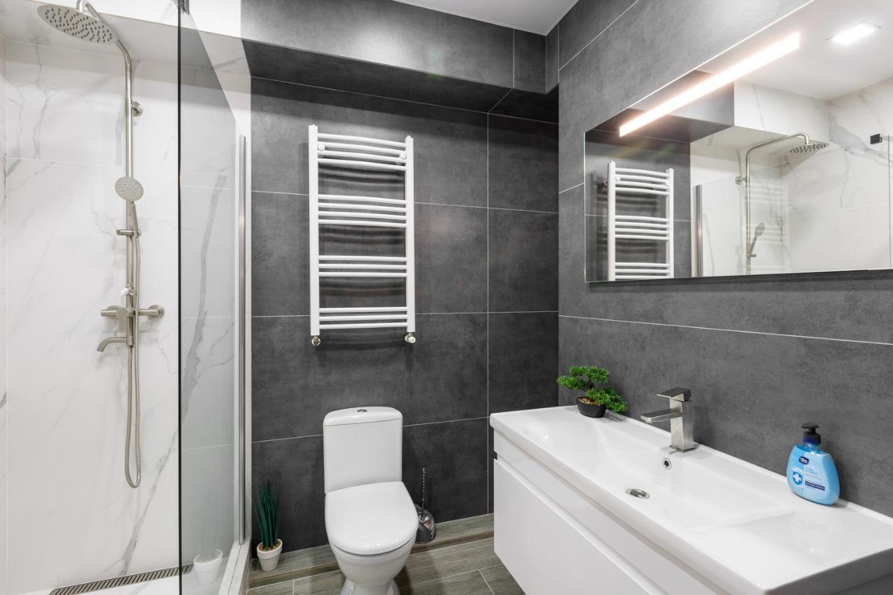 City Center. Panoramic Windows. Fireplace. Chisinau Bagian luar foto